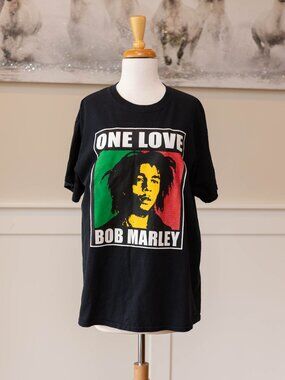 Vintage Bob Marley Unisex T shirt, One Love reggae black concert shirt